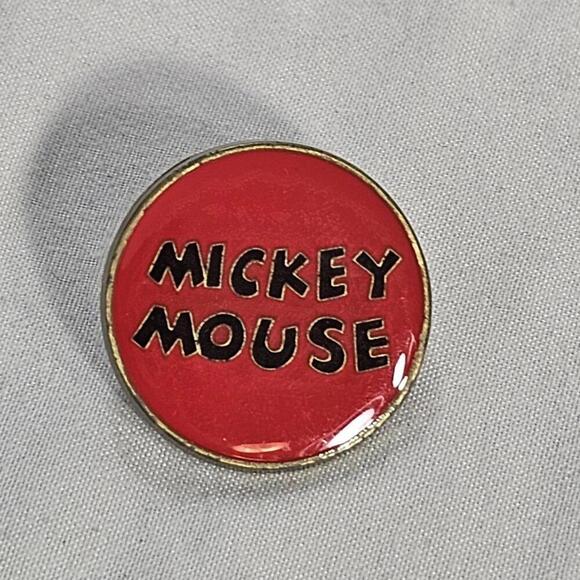Disney Mickey Mouse Red Round Trading Pin Junk Food 2018 Target - Picture 1 of 6